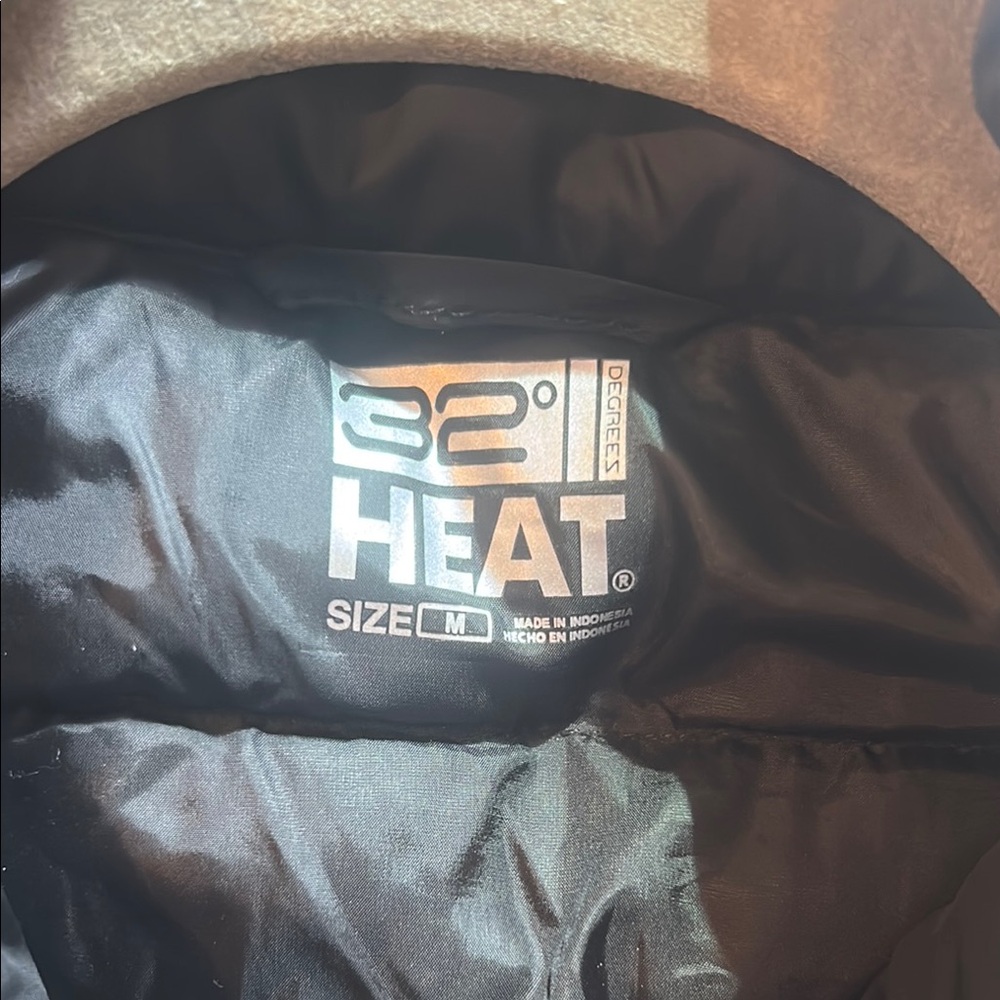 Black Puffer Vest - Picture 3 of 3